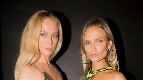 How Versace’s Supermodel Cast Got Ready for the Spring 2016 